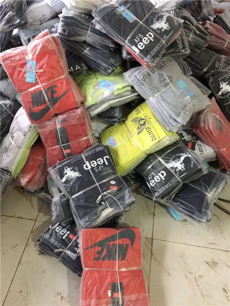 北京尾貨大庫 全國低價外貿(mào)尾貨服裝與二手鞋帽箱包批發(fā)零售指南